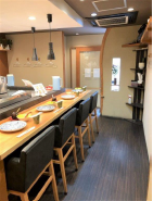 新宿駅徒歩4分　大通りから1本入った隠れ家立地にある日本料理居抜き店舗！